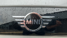 MINI Hatchback 1.5 Cooper Classic Premium 3dr Auto Petrol Hatchback